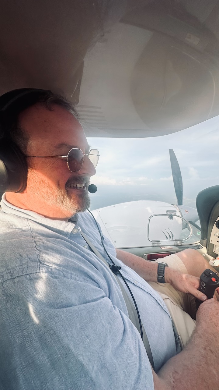Andrew Shook flying a DA42